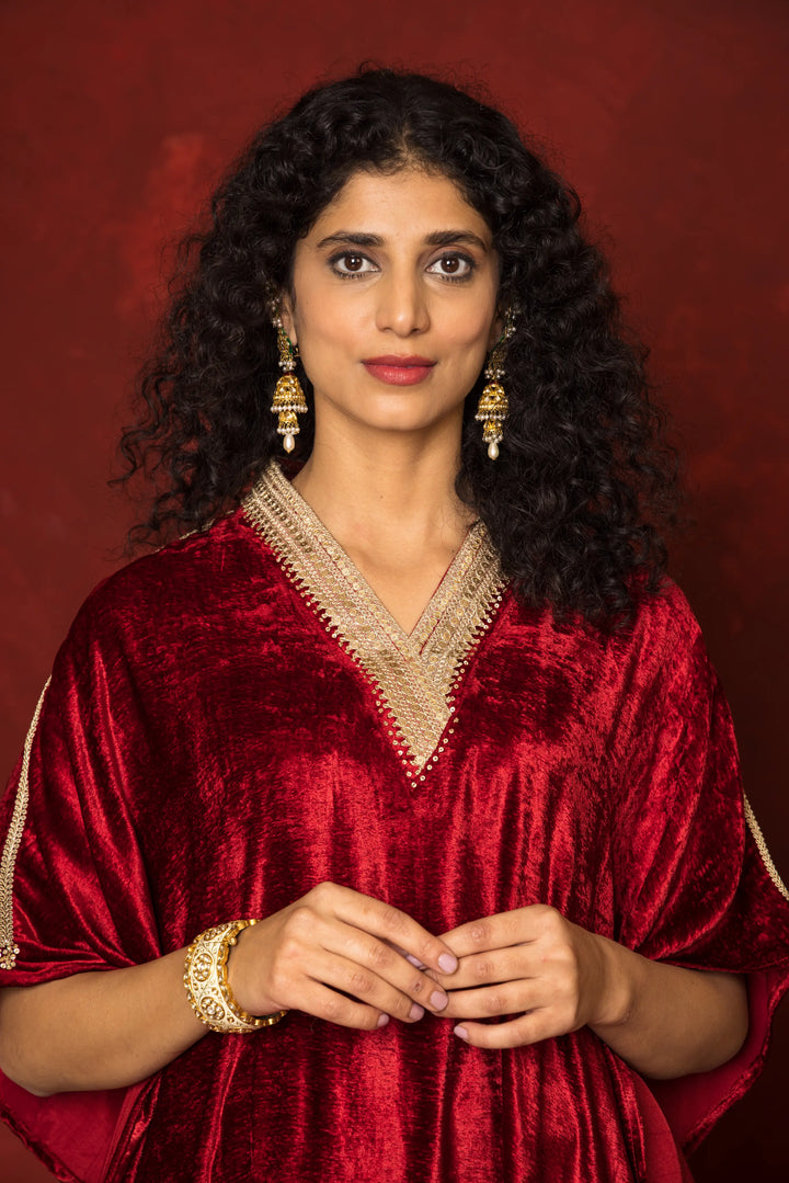 MAROON VELVET V NECK GOTA LACE ON NECKLINE PLAZZO HIGHLIGHTED WITH GOTA KURTA PANT SET