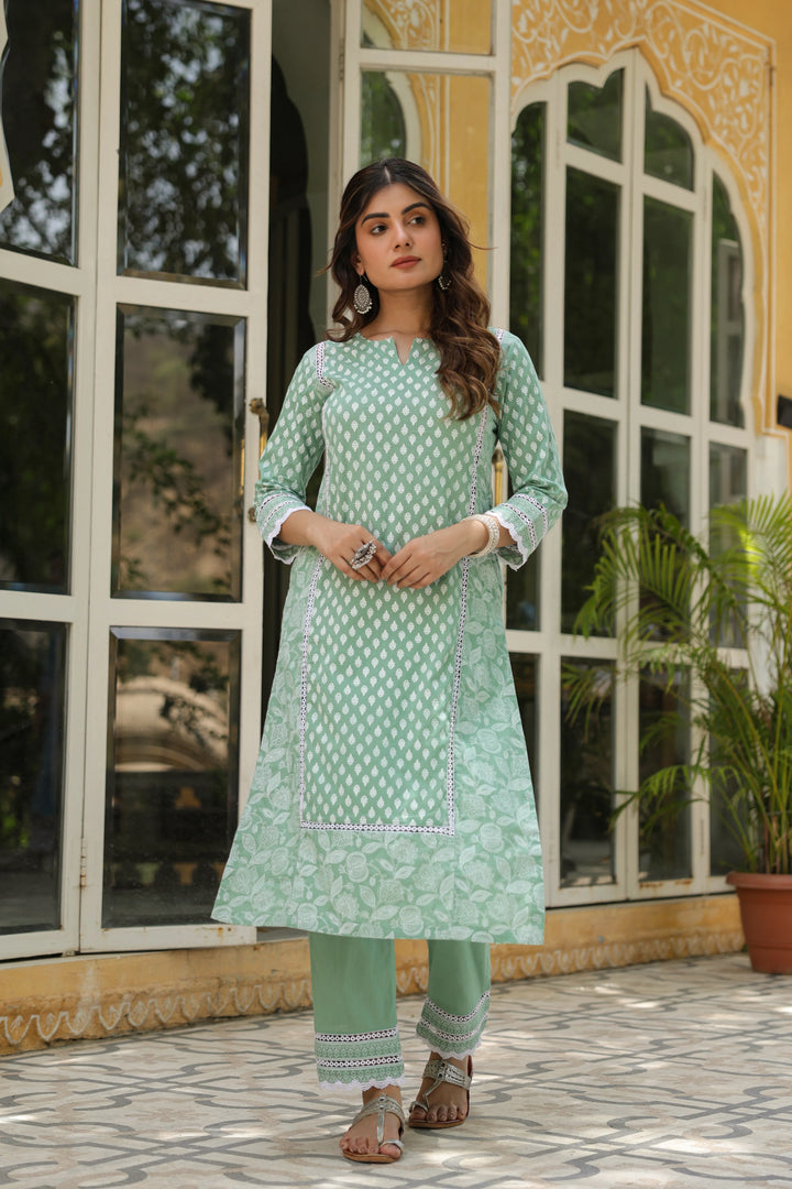 GREEN COTTON ROUND WITH V NECK CROSHIA LACE KURTA PANT SET