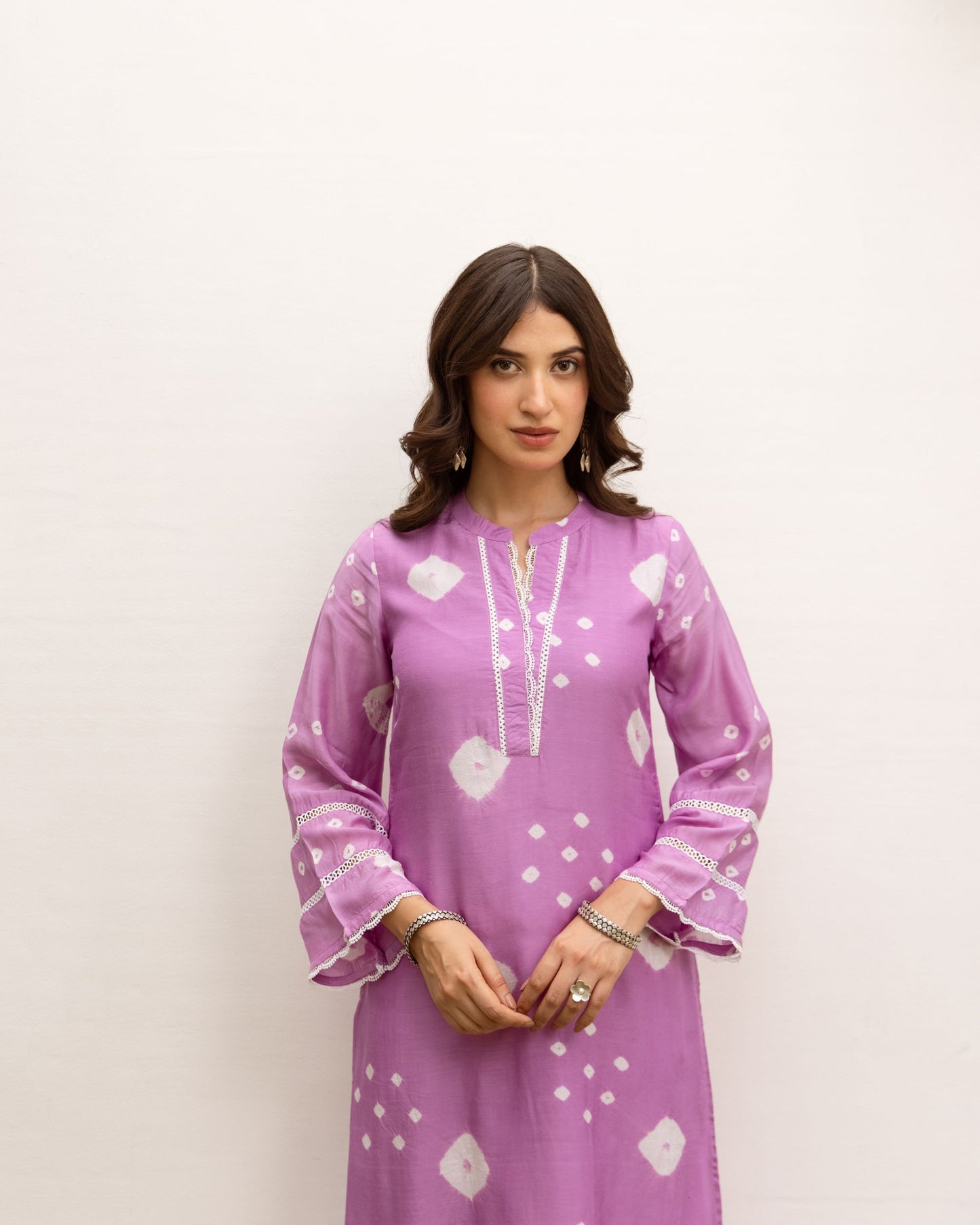 Lavender Hand-done Bandhani Round Neck Kurta For Women's