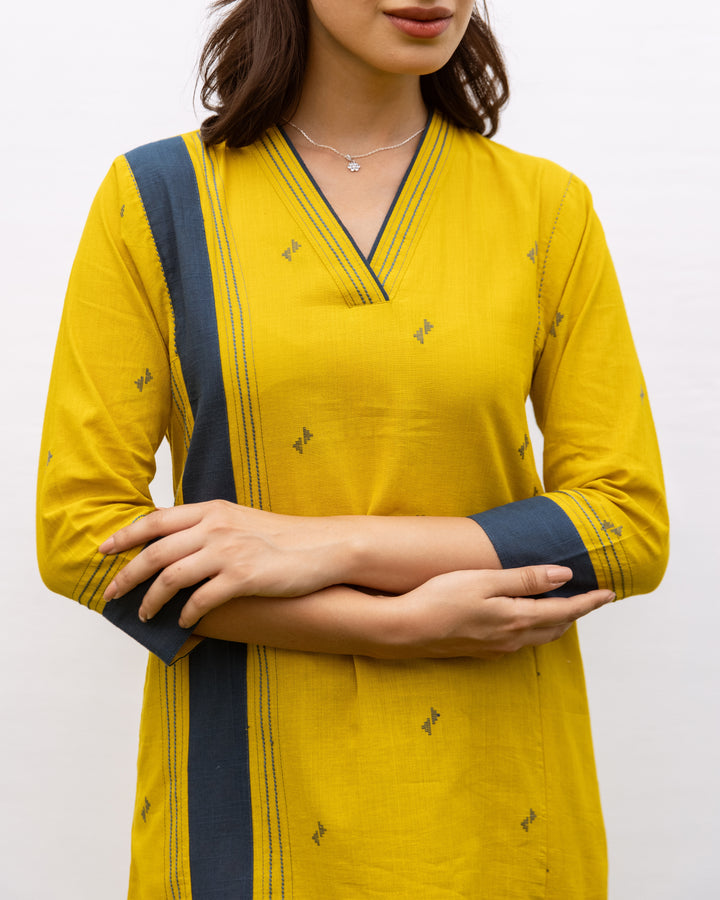Mustard Yellow Cotton V-Neck Kurta For Women's