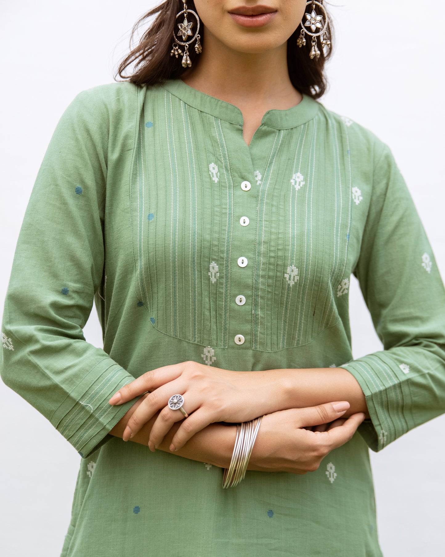 Soft Green Cotton Handloom Round Neck Kurta For Women's