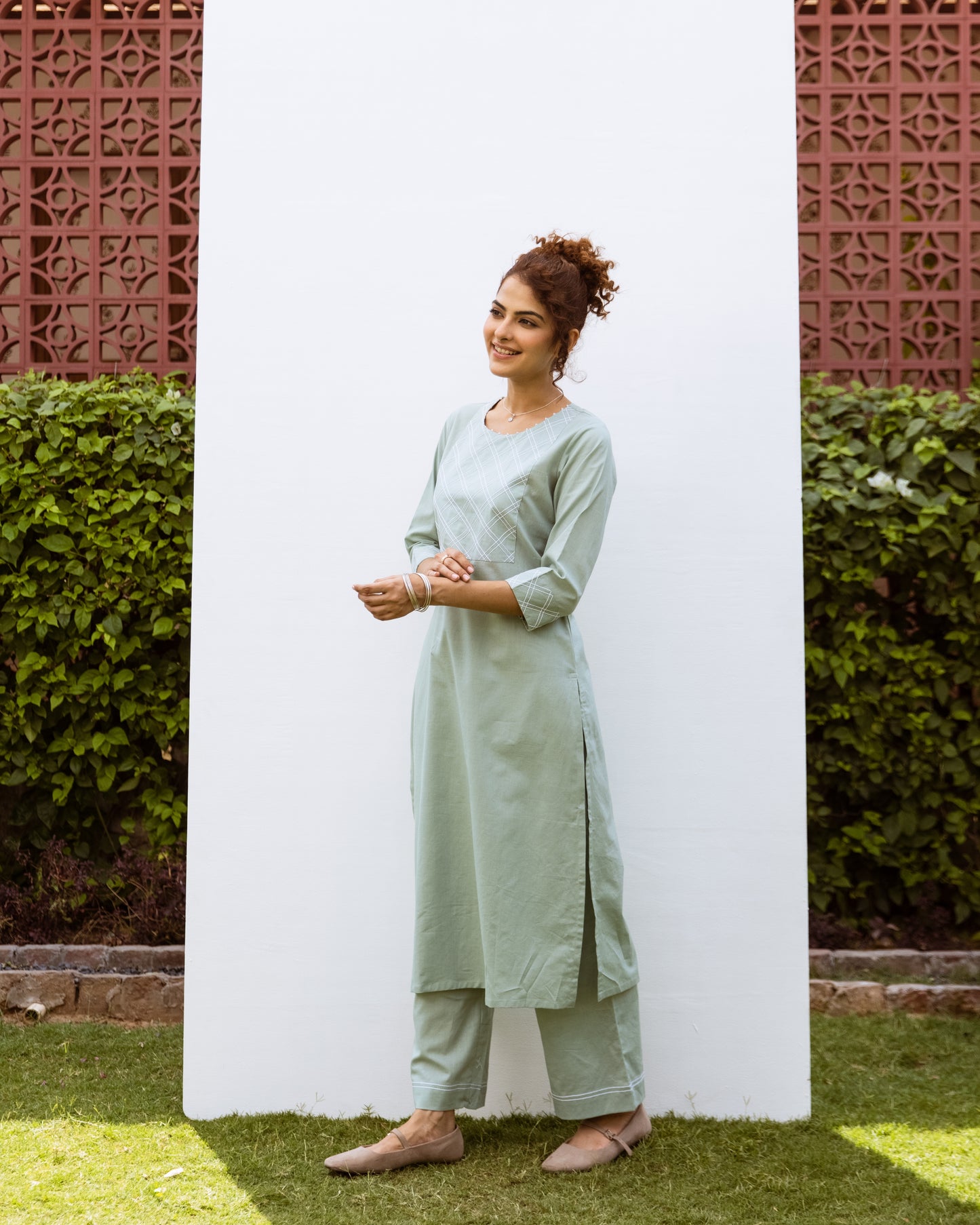 Pastel Green Cotton Linen Round Neck Kurta With Pant Set For Women's