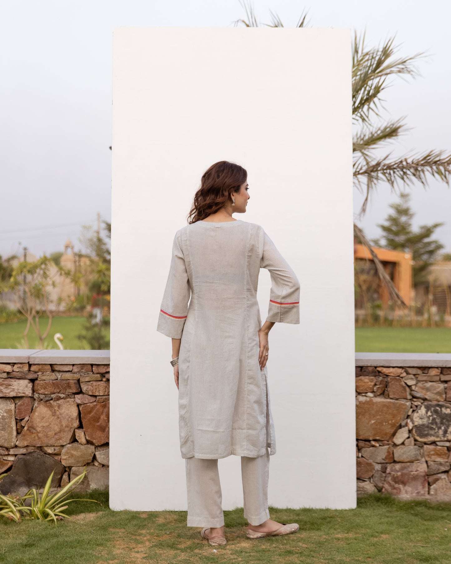 White Striped Cotton Handloom Round Neck Kurta Pant Set For Women's