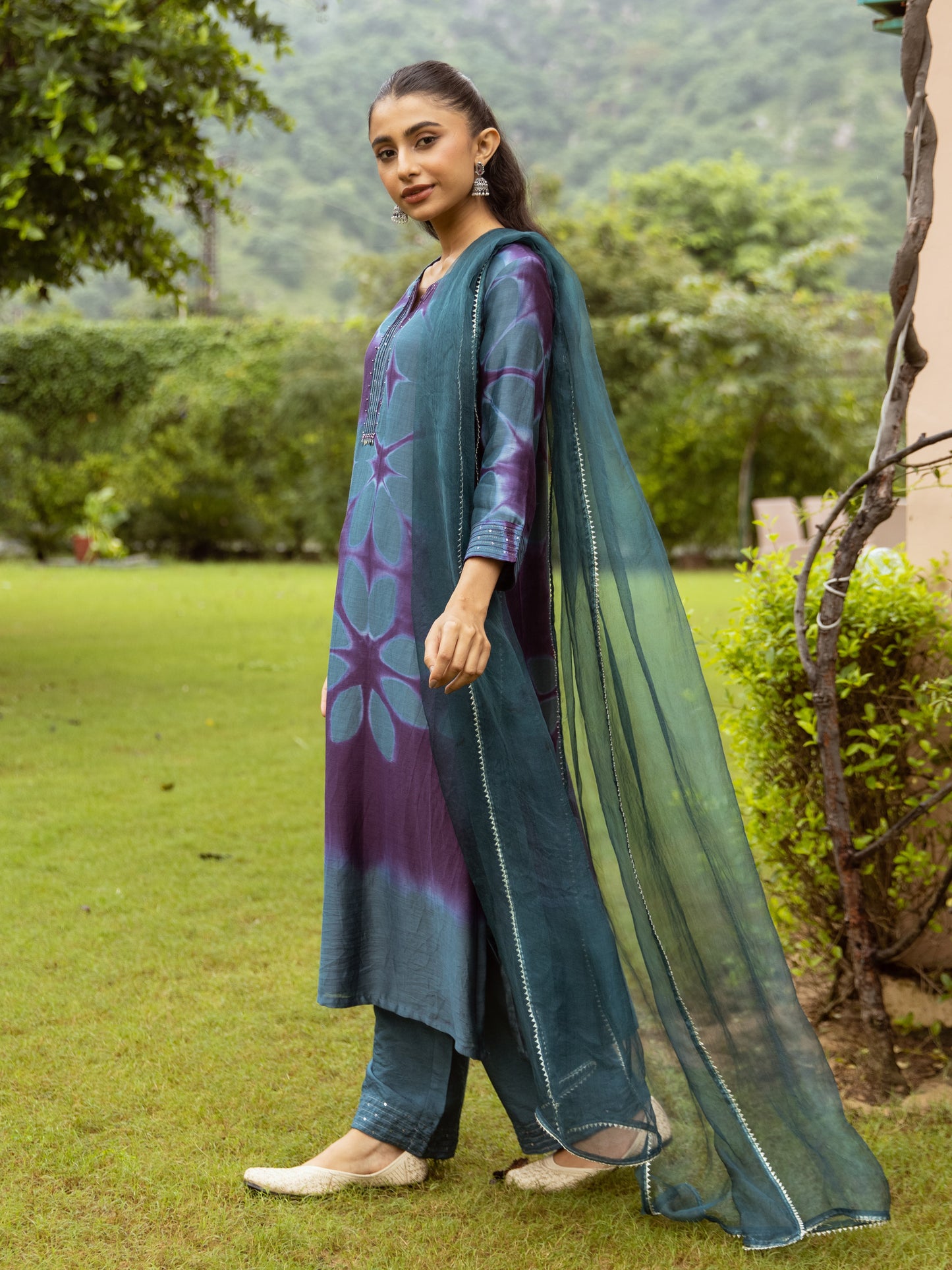 Blue Cotton Chanderi V-Neck Complete Suit Set For Women's
