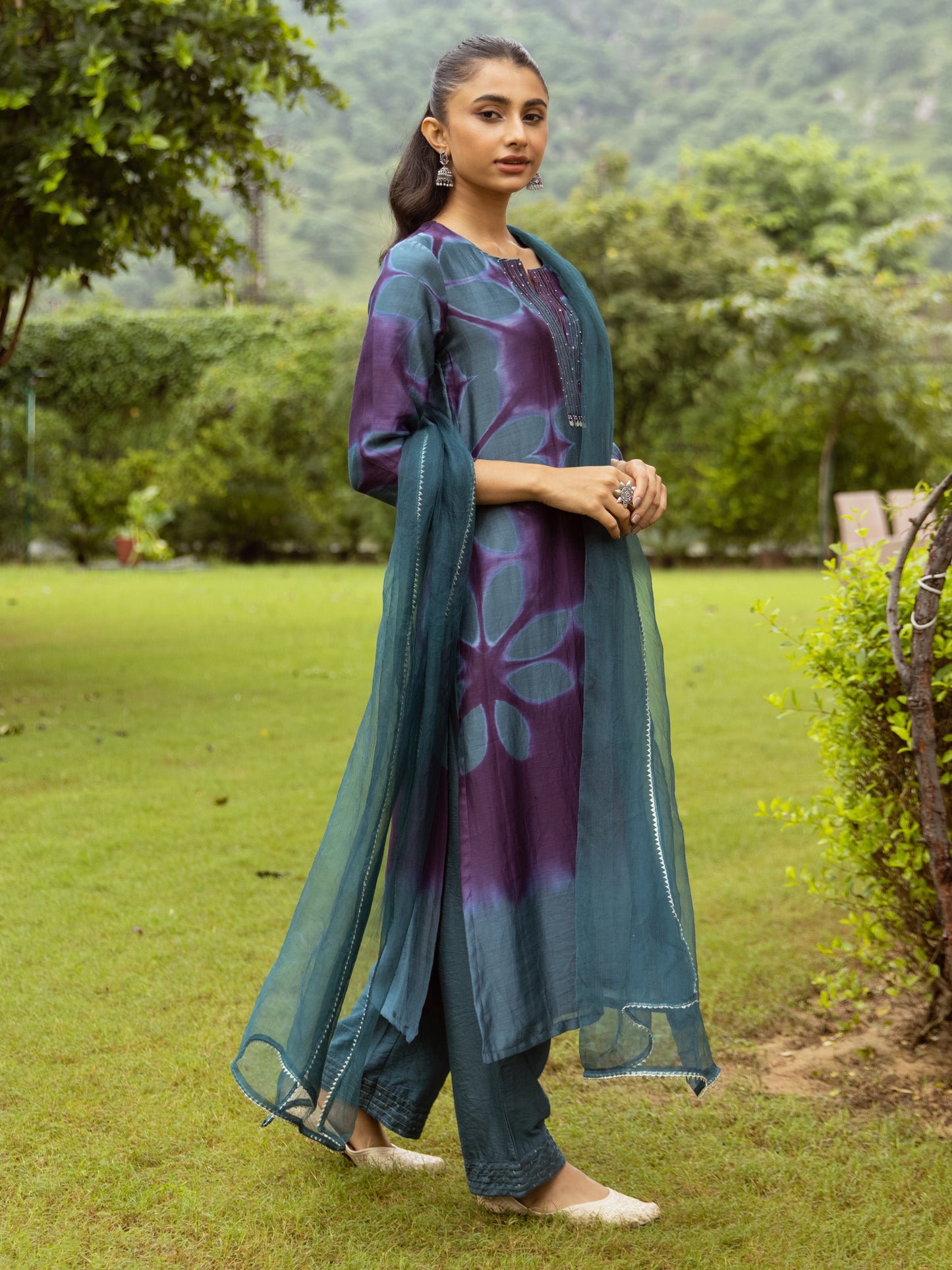 Blue Cotton Chanderi V-Neck Complete Suit Set For Women's