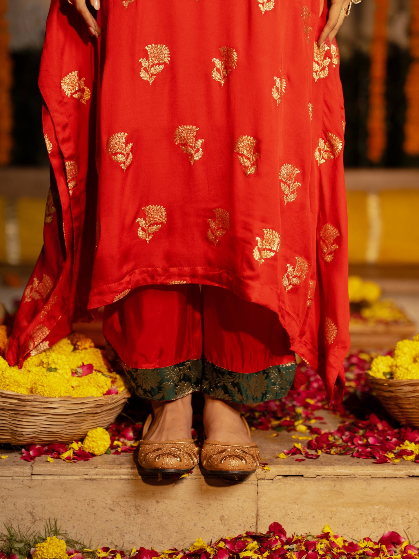 Red Cotton Silk V-Neck Kaftan For Women's