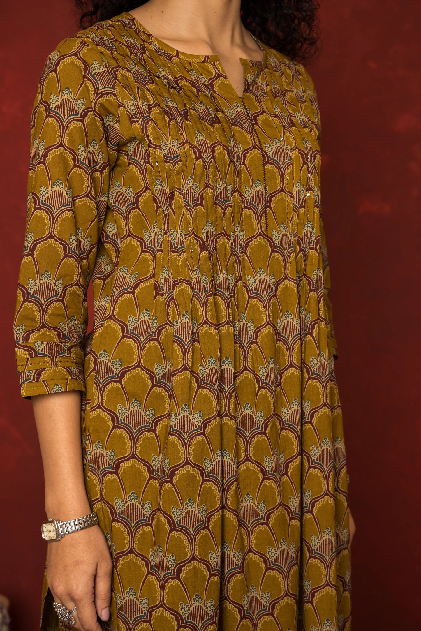 LIGHT BROWN COTTON ROUND JAAL WITH BOOTI KURTA PANT SET