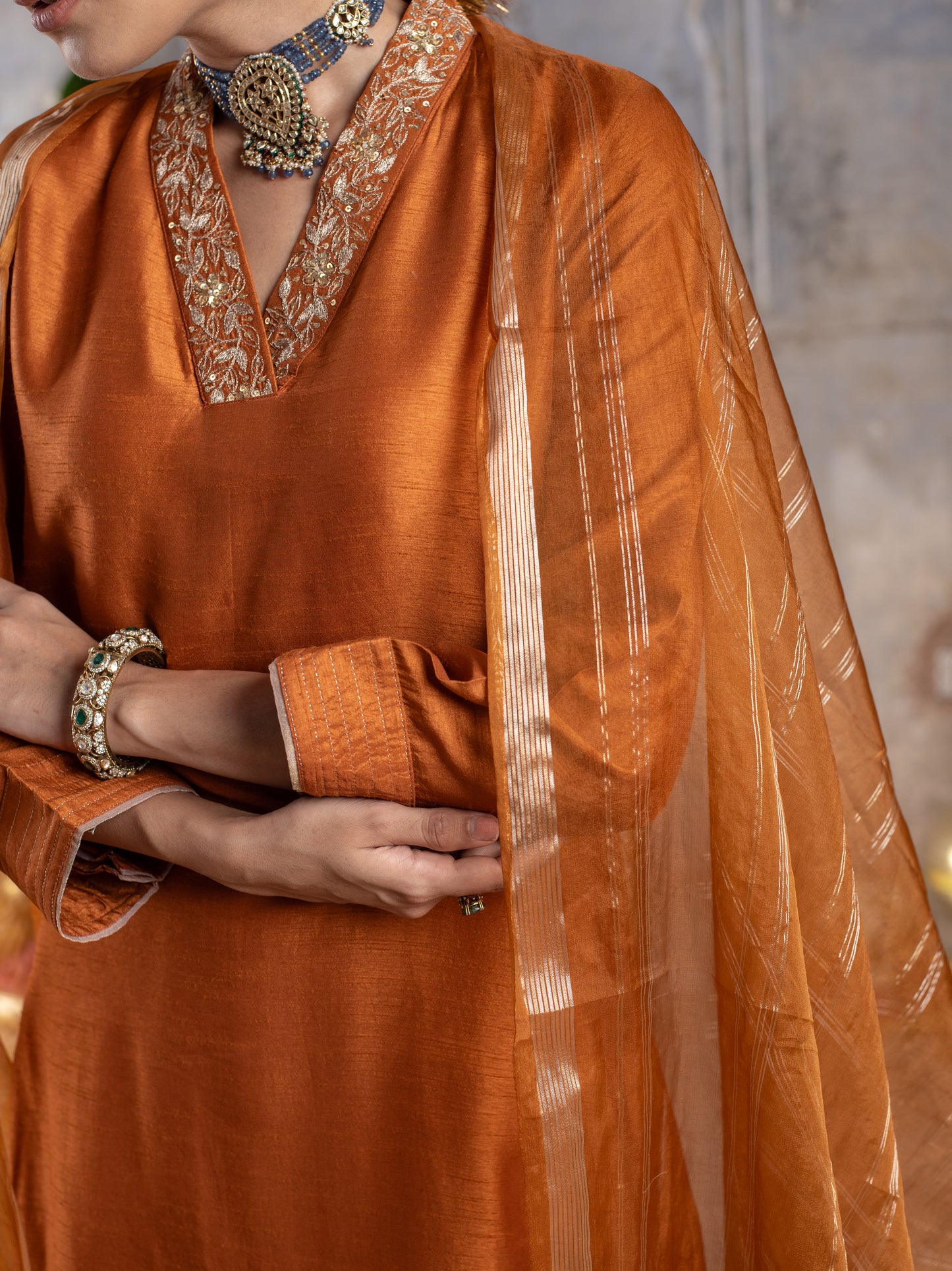 GOLD BROWN LINEN STIN HAND ZARI WORK WITH SEQUENCE ON NECKLINE WITH DUPATTA FULL SET