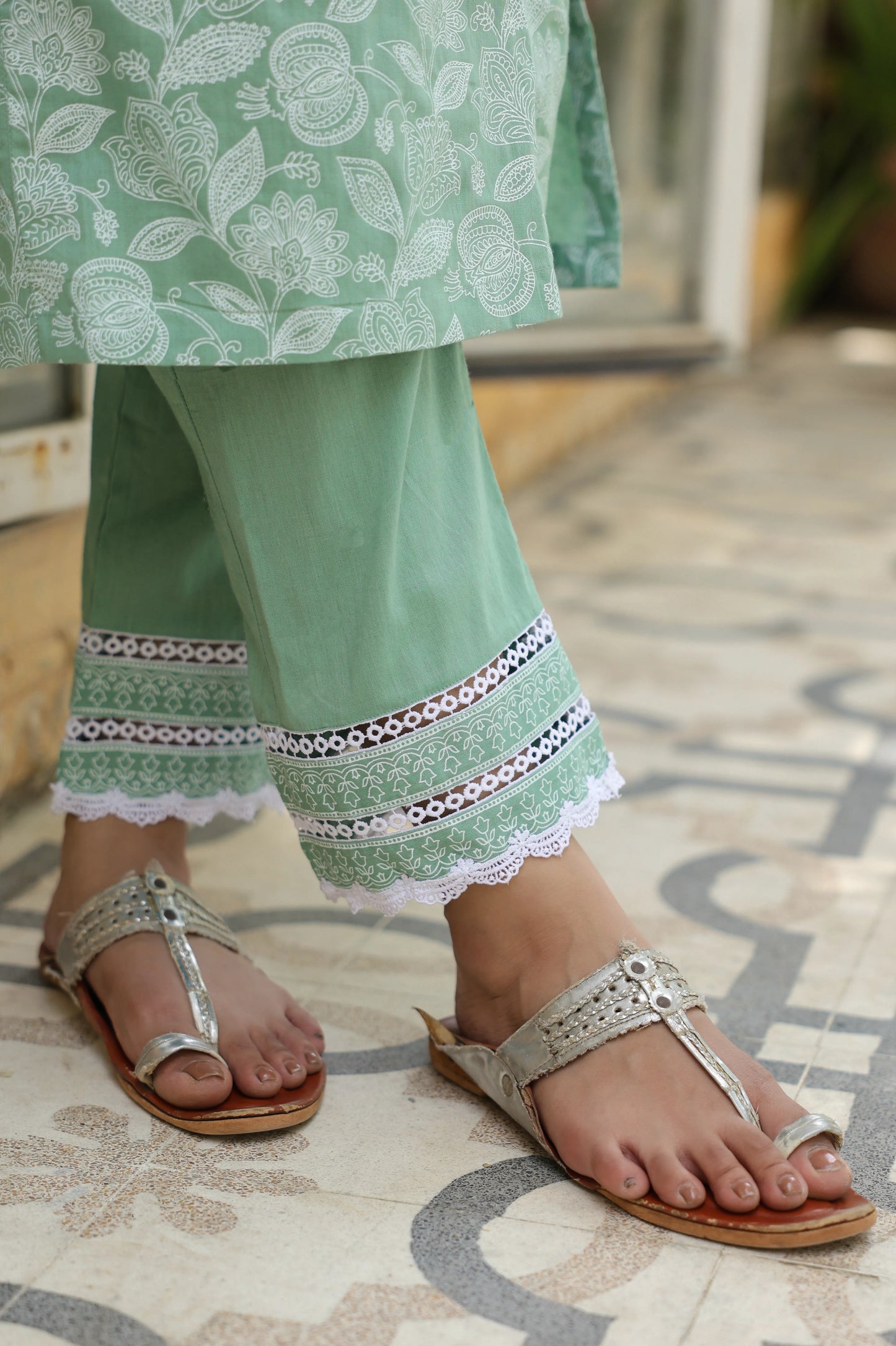 GREEN COTTON ROUND WITH V NECK CROSHIA LACE KURTA PANT SET