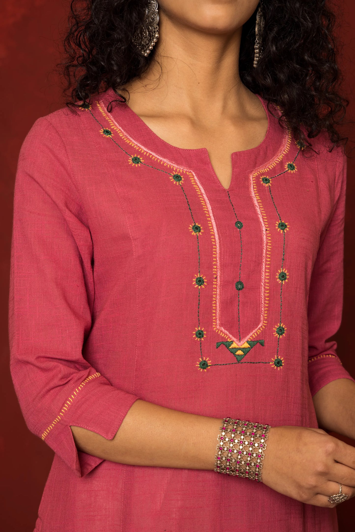 ONION PINK COTTON SLUB KURTA HIGHLIGHTED WITH HAND MIRROR WORK WITH KATHA KURTA FOR WOMEN'S