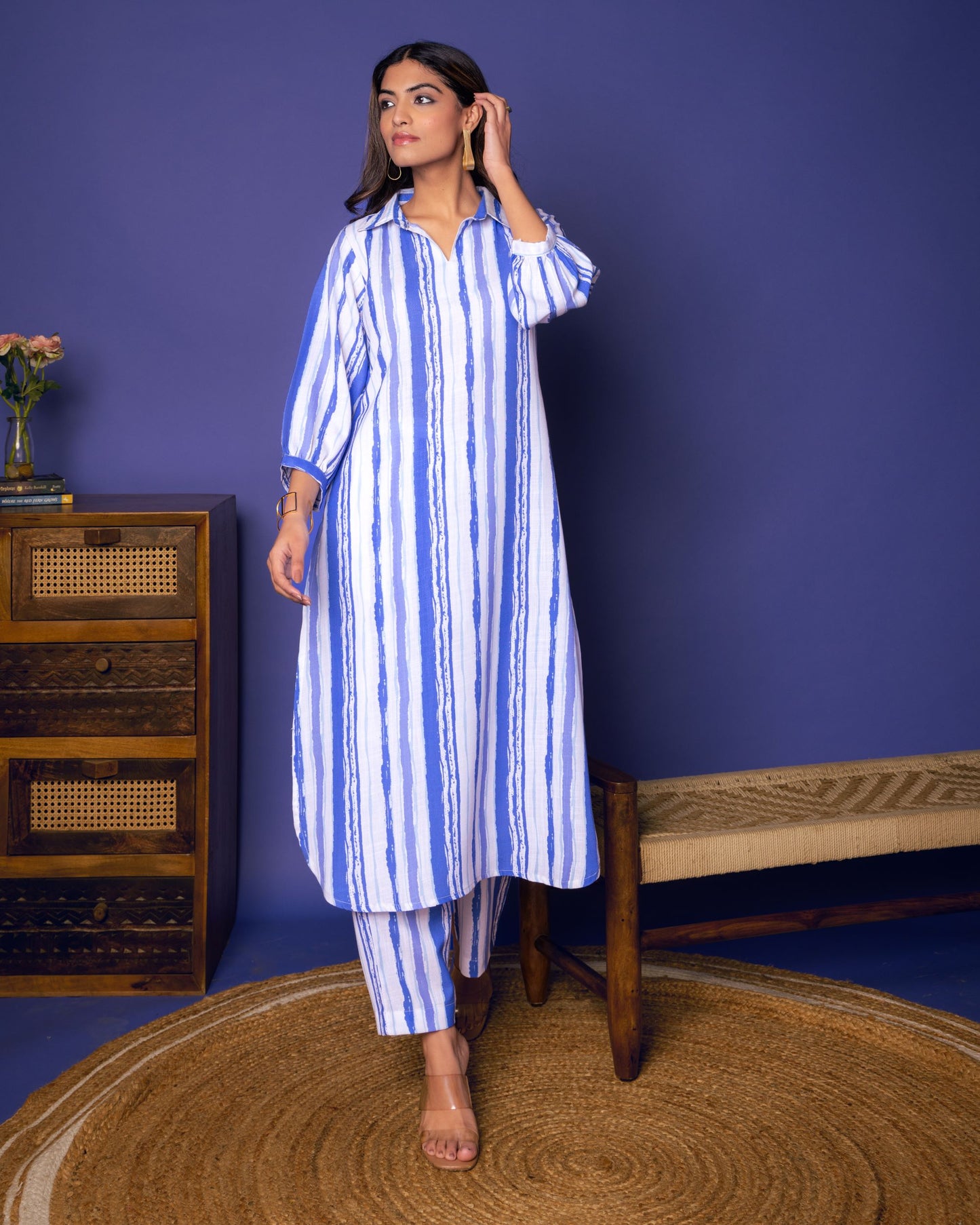 MULTICOLORED STRIPES LINEN BLEND COLLAR NECK KURTA PANT SET