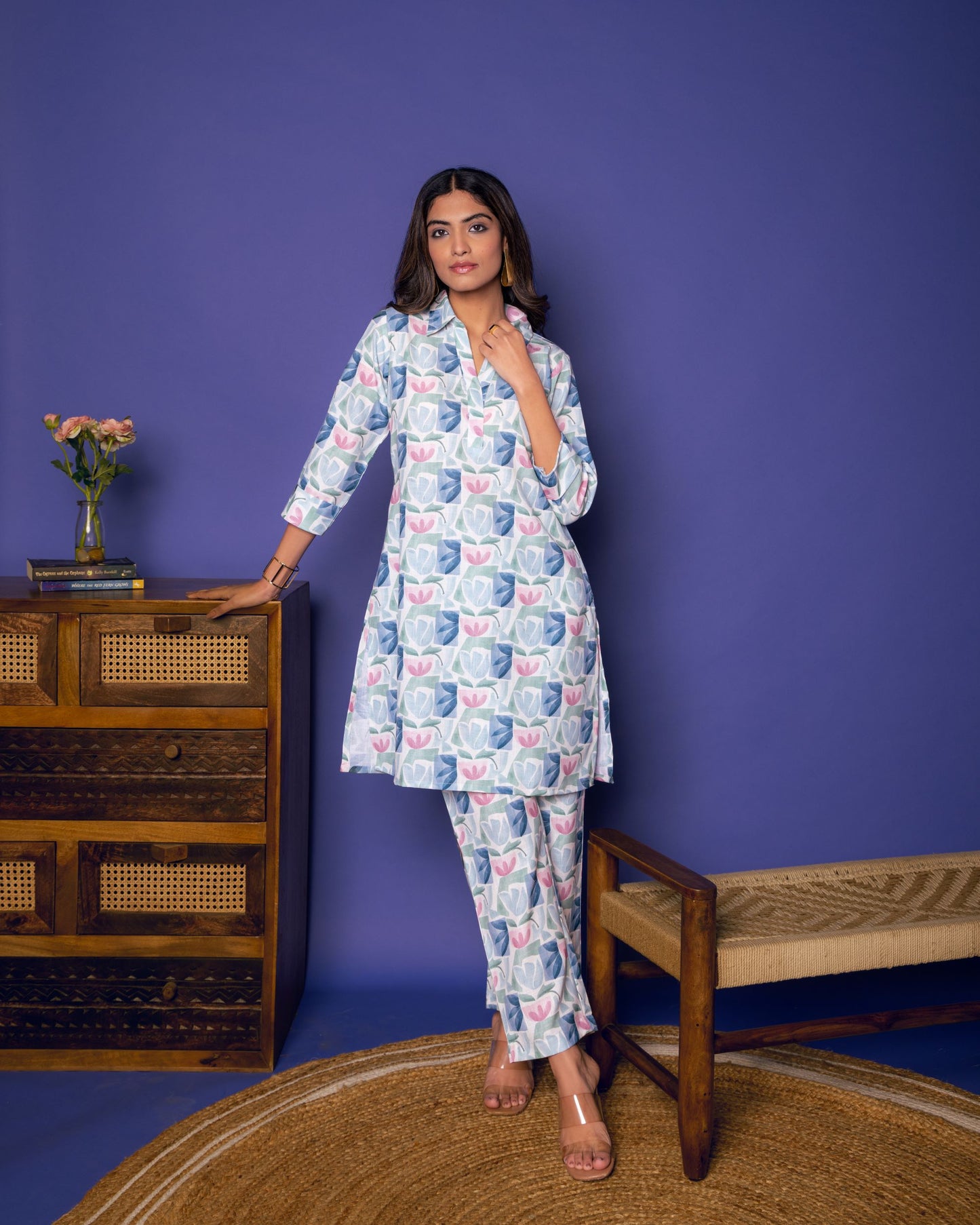 MULTICOLORED STRIPES LINEN BLEND SHIRTCOLLOR NECK FLORAL KURTA PANT SET