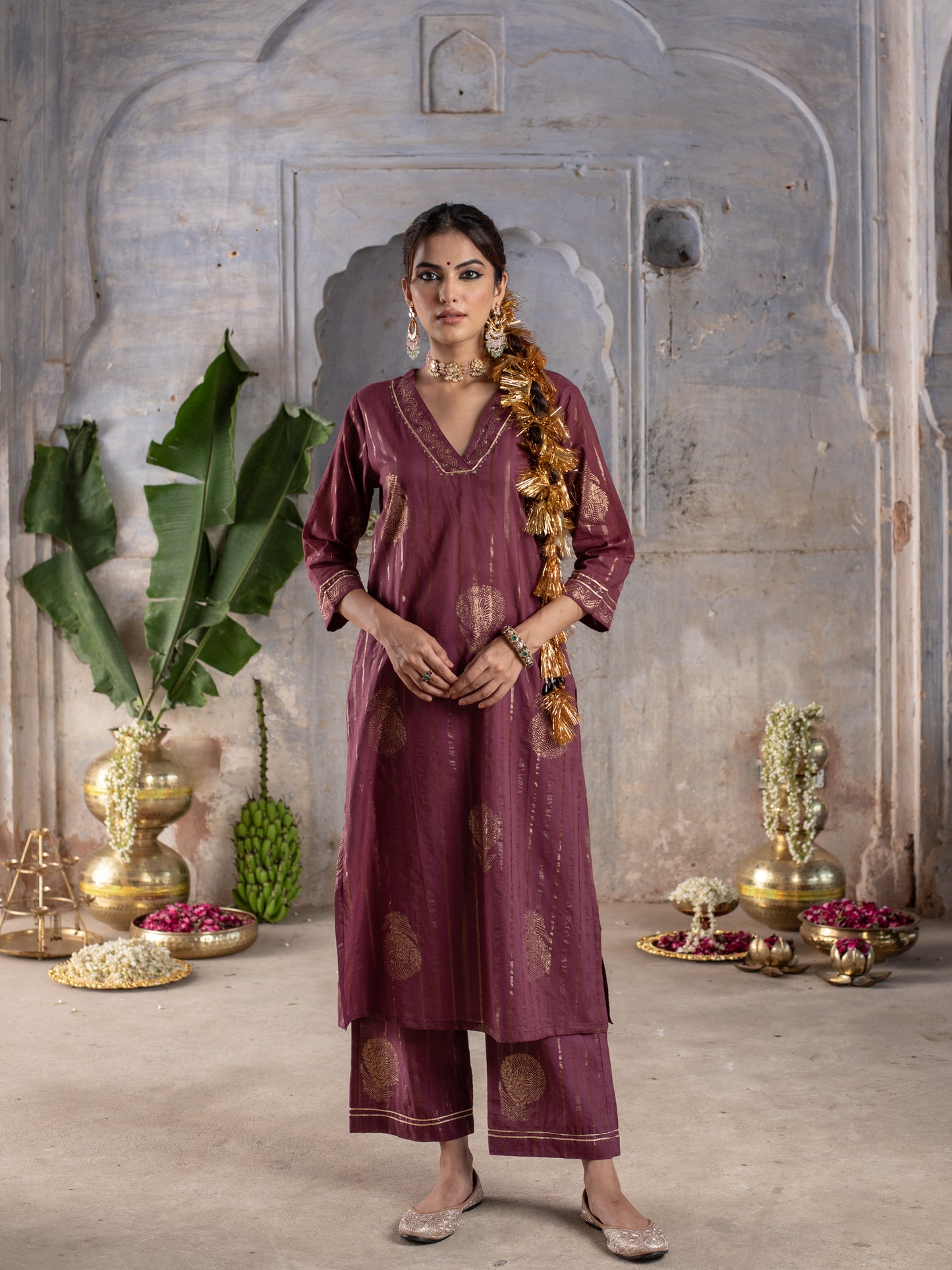 Purple Cotton Lurex V-Neck Kurta Pant Set For Women's