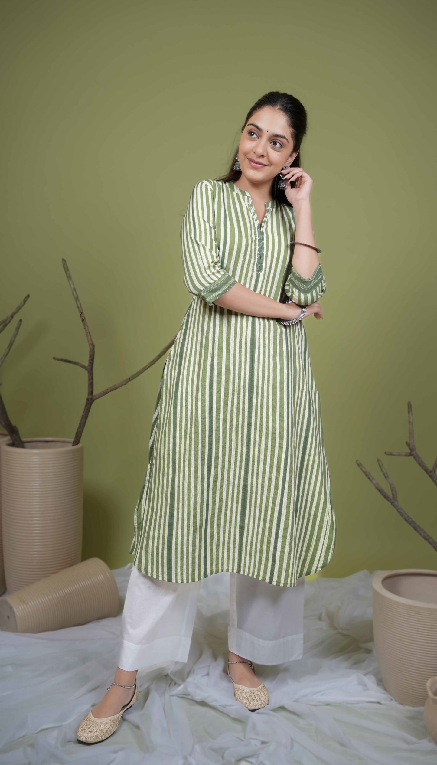 Green Cotton Collar With V-Neck Hand Done Shibori Kurta For Women's