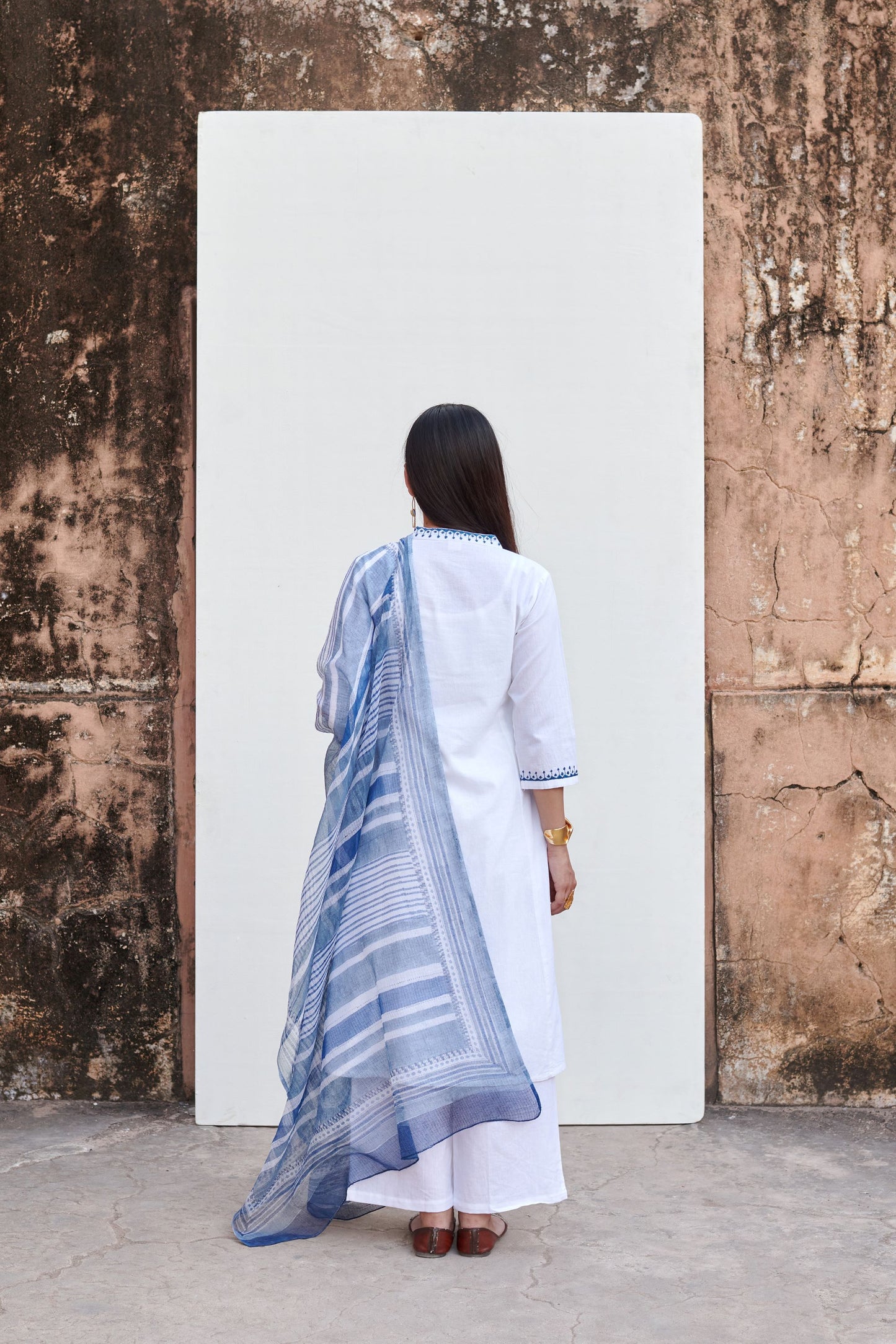 White Cotton Flex V-Neck Kurta For Women's