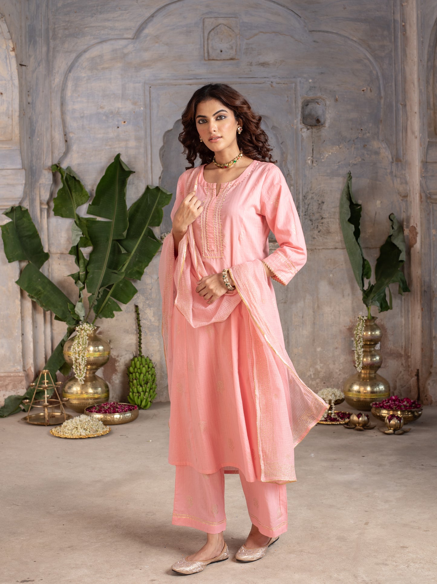 Baby pink cotton lurex round neck with kota doriya full set