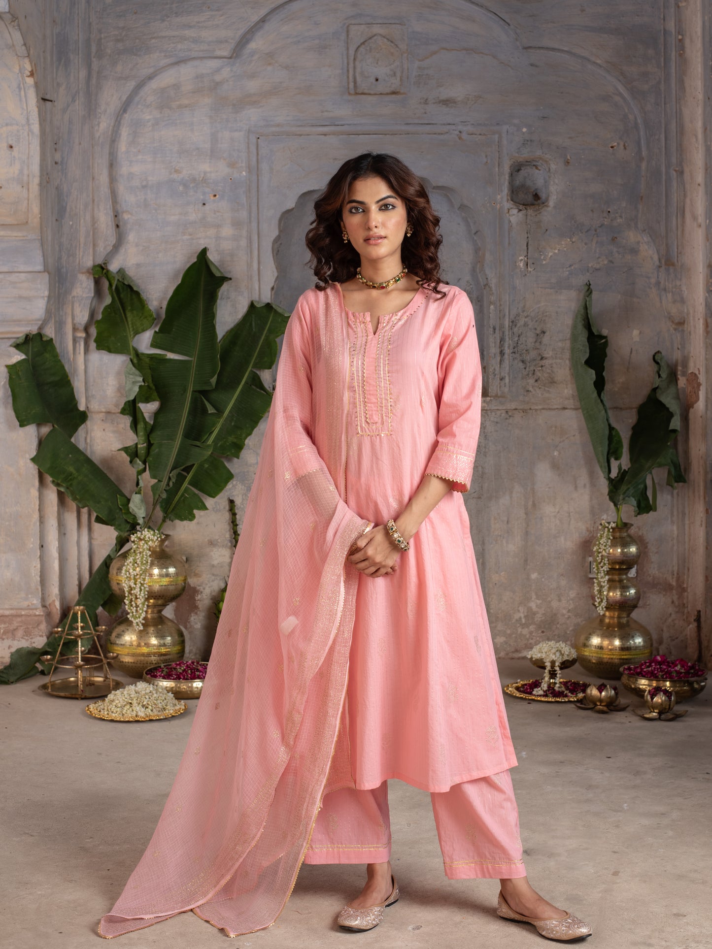 Baby pink cotton lurex round neck with kota doriya full set