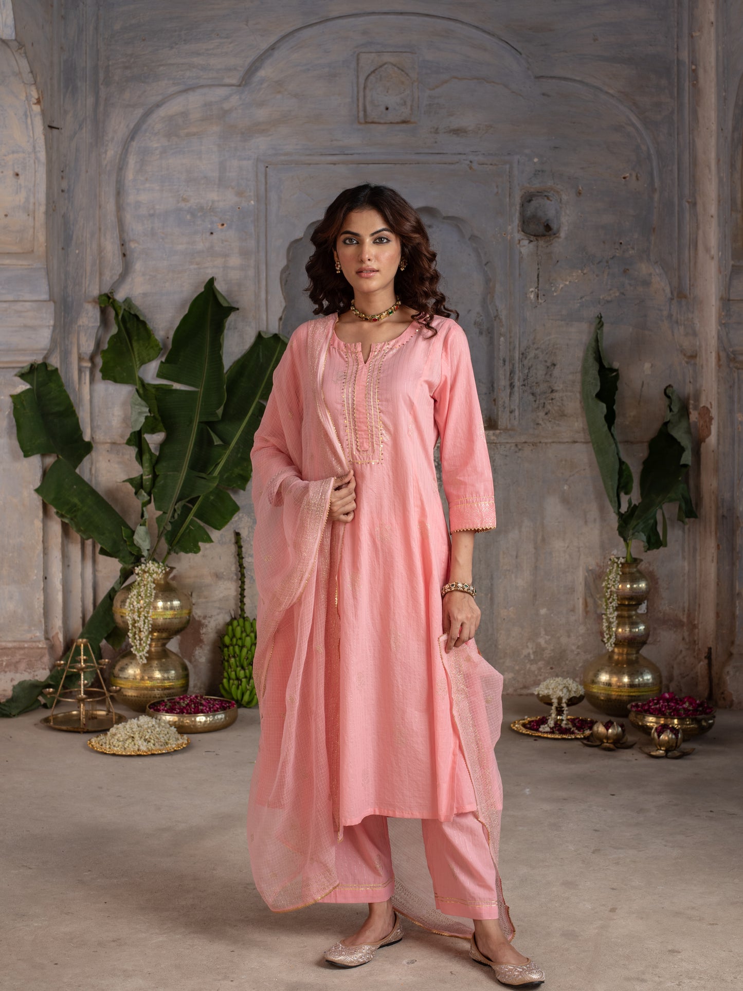 Baby pink cotton lurex round neck with kota doriya full set