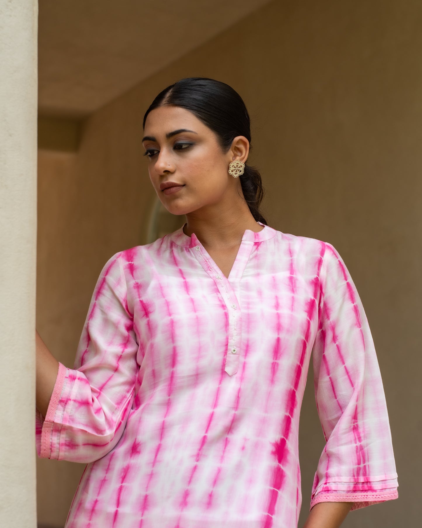 Pink Lehriya With Tie & Dye Muslin Sitting Collar With V-Neck Co-Ord Set For Women's