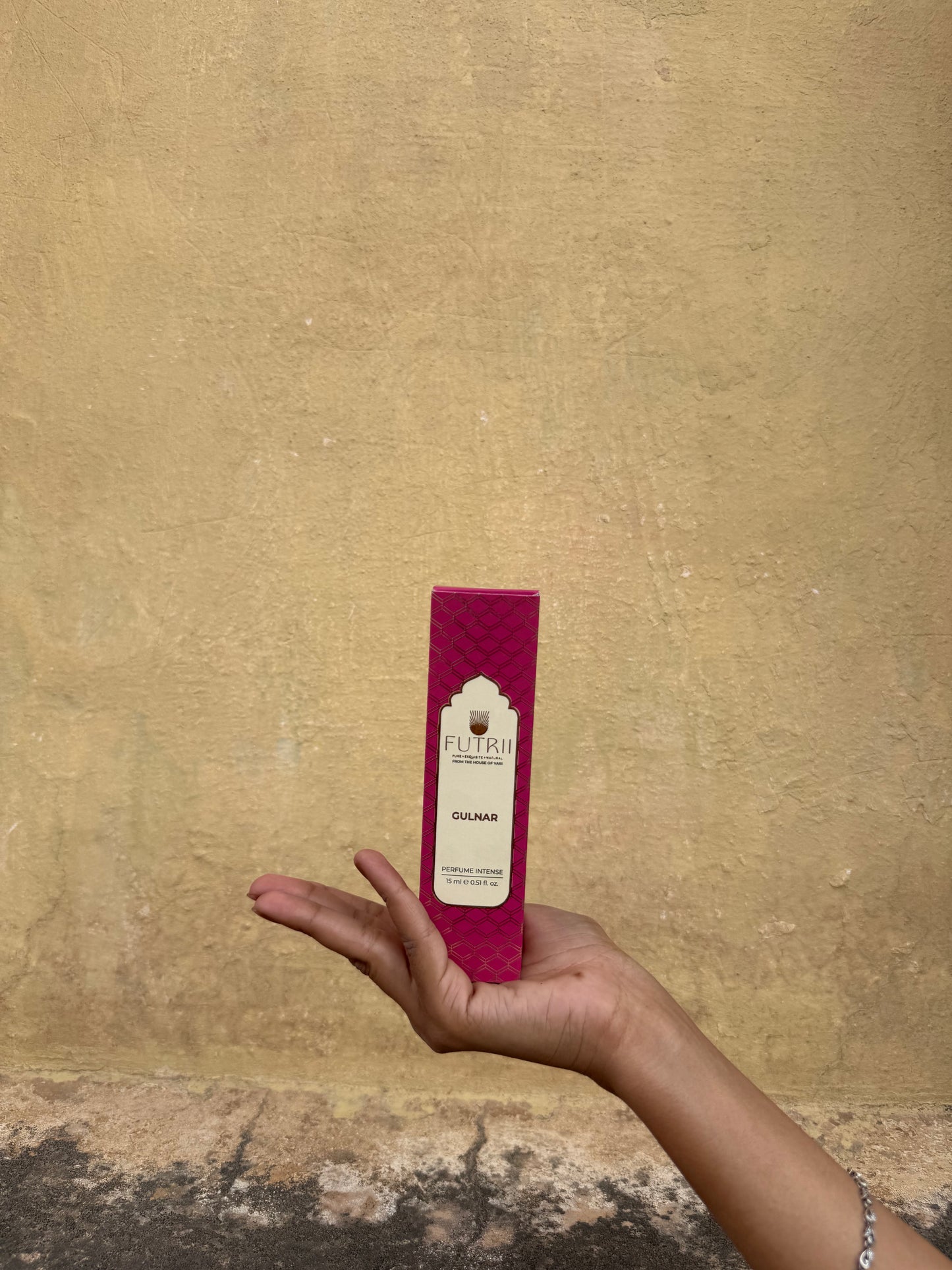 Intense Perfume Gulnar - Rose & Carnation