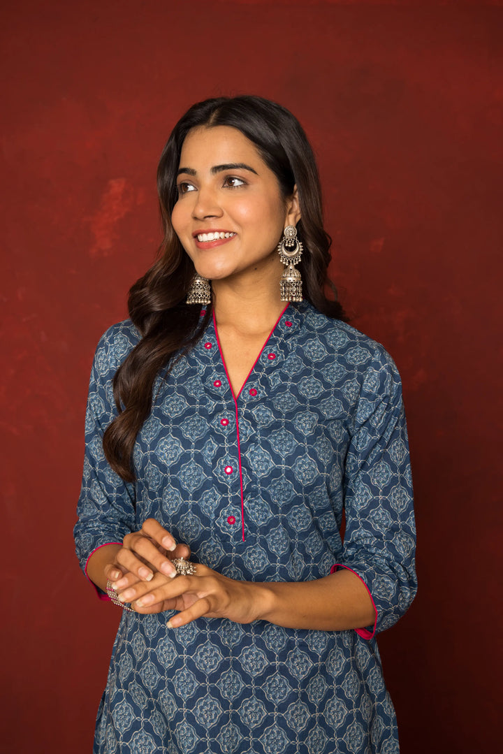 BLUE COTTON V-NECK NECKLINE HIGHLIGHTED WITH MIRROR WORK KURTA FOR WOMEN'S
