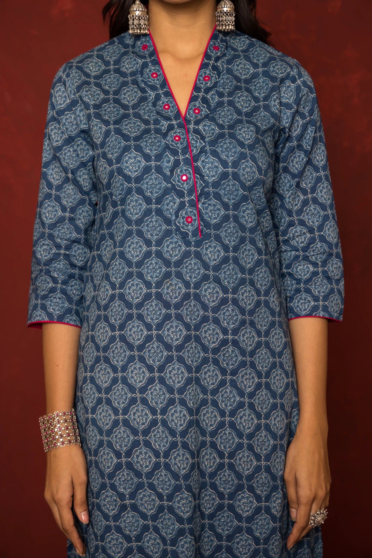BLUE COTTON V-NECK NECKLINE HIGHLIGHTED WITH MIRROR WORK KURTA FOR WOMEN'S