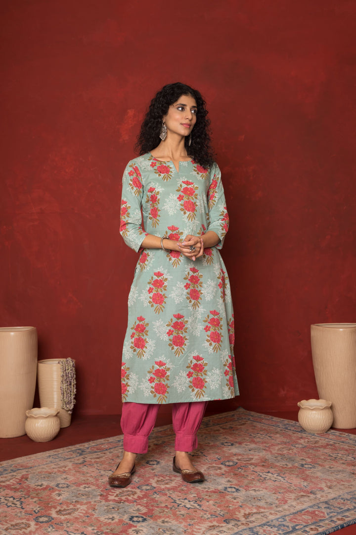 Aqlie Blue Cotton Round Neck Kurta For Women's