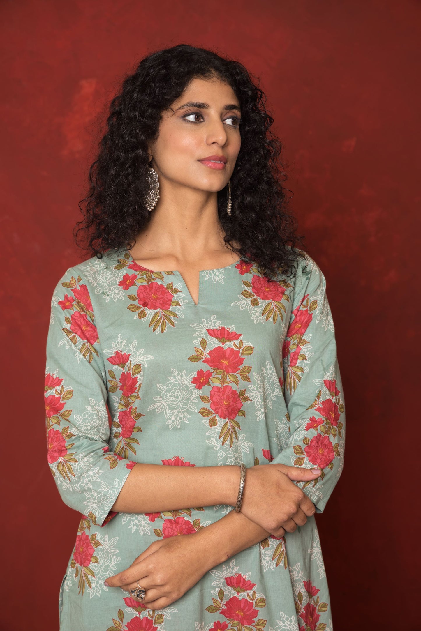 Aqlie Blue Cotton Round Neck Kurta For Women's