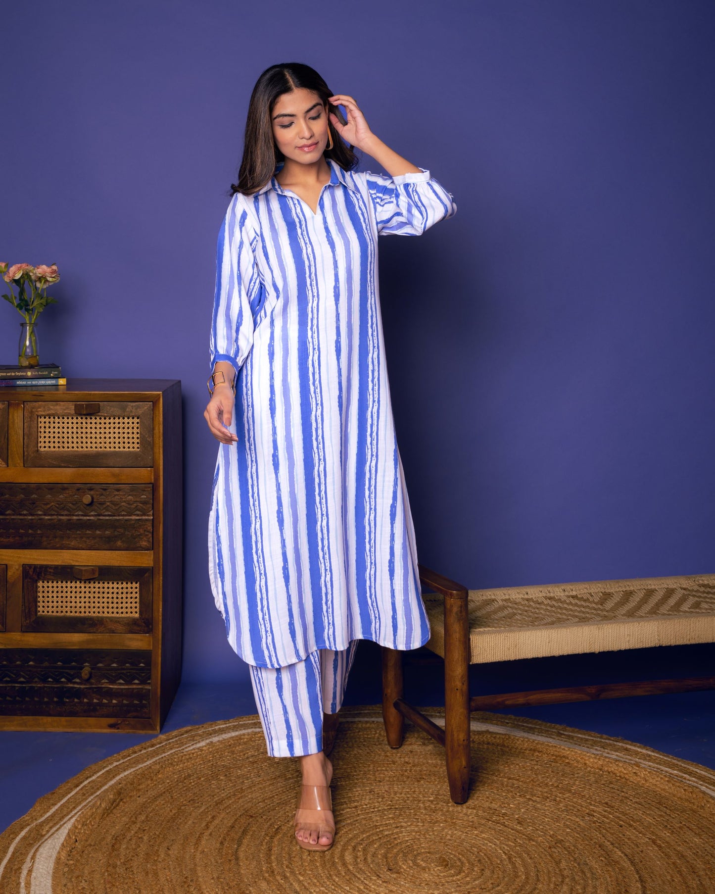 MULTICOLORED STRIPES LINEN BLEND COLLAR NECK KURTA PANT SET