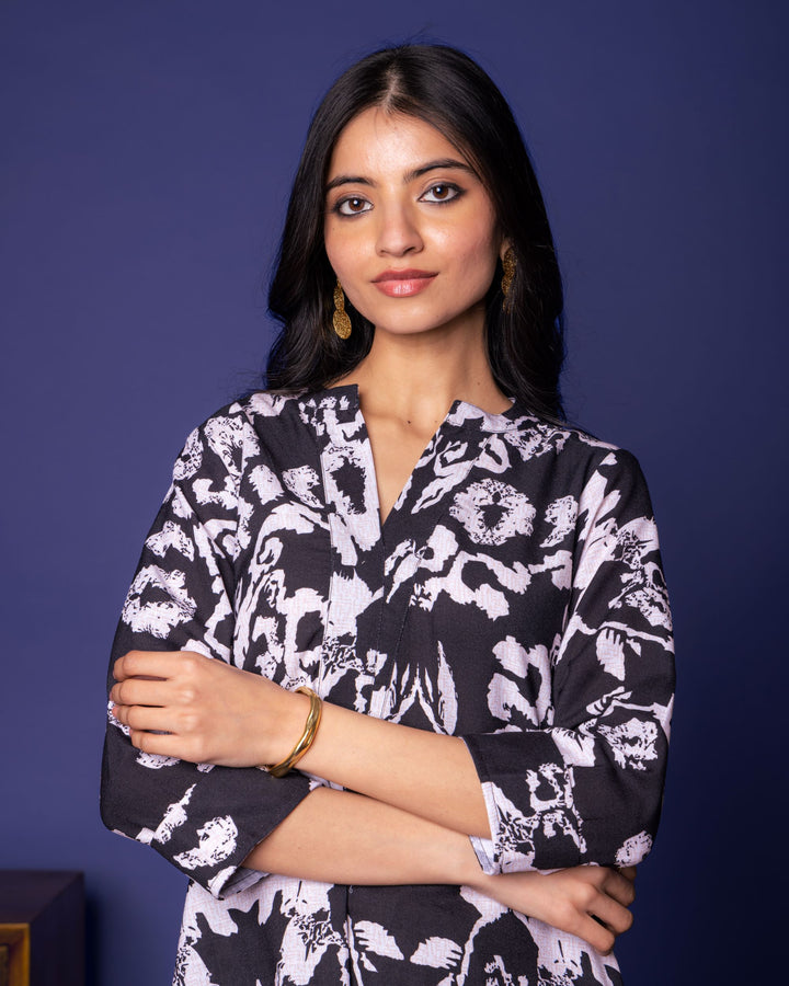 Black Linen Blend Collar Neck With V Abstrack Print Co-Ord Set For Women's