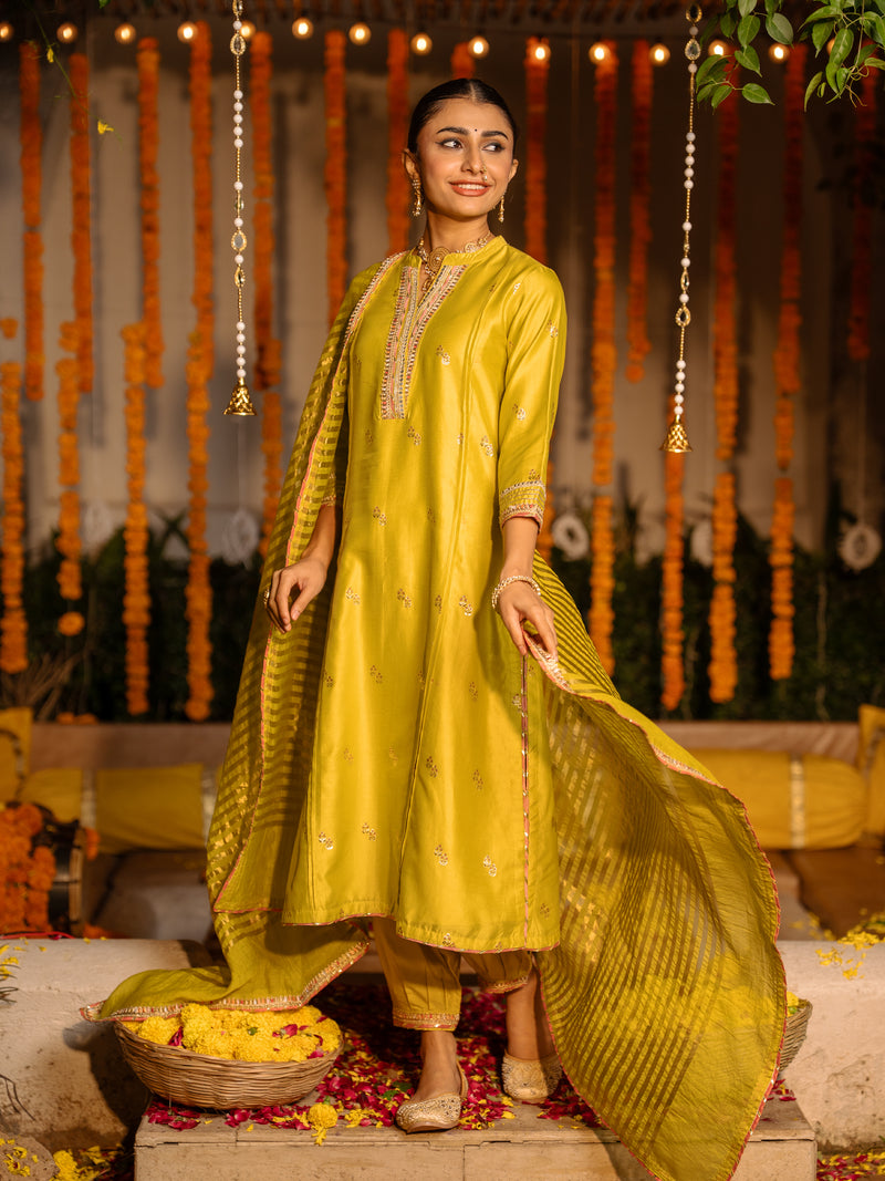 Golden Banarasi Chanderi Silk V-Neck Complete Suit Set For Women's