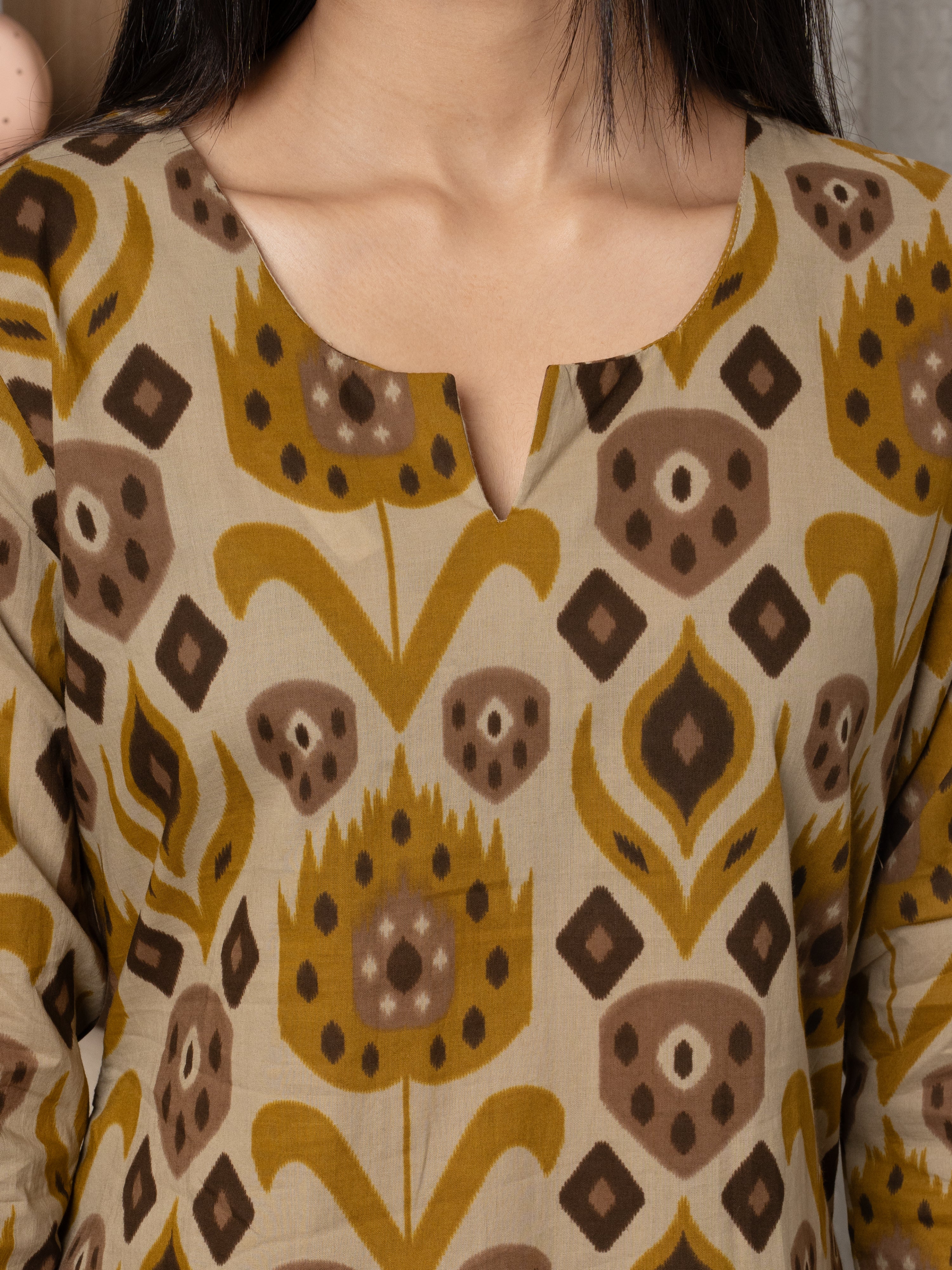 Beige Colour Cotton Round With V-Neck Abstract Print Kurta For Women's