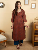 Brick Red Colour Cotton Round With V-Neck Abstract Print Kurta For Women's