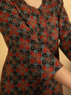 Blue Colour Cotton Round With V-Neck Floral Print Kurta For Women's
