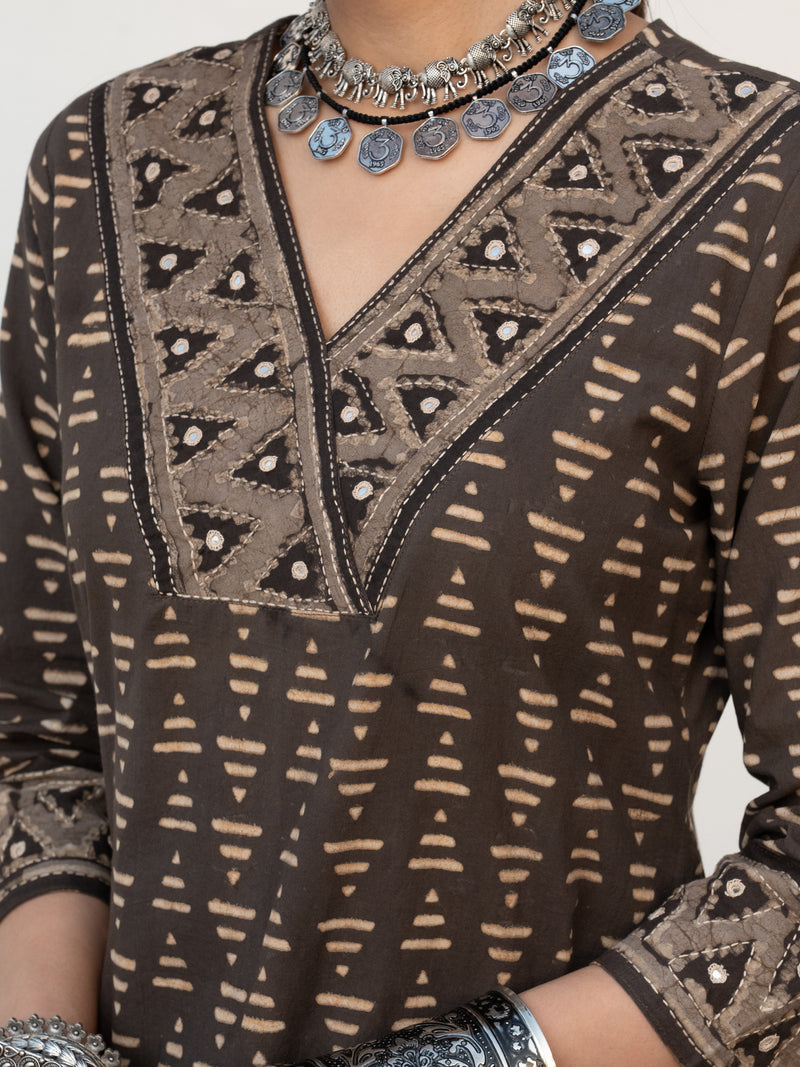 Dark Gray Colour Cotton Daabu Print,Kantha And Mirror Work Kurta For Women's