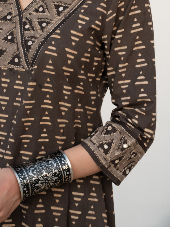 Dark Gray Colour Cotton Daabu Print,Kantha And Mirror Work Kurta For Women's