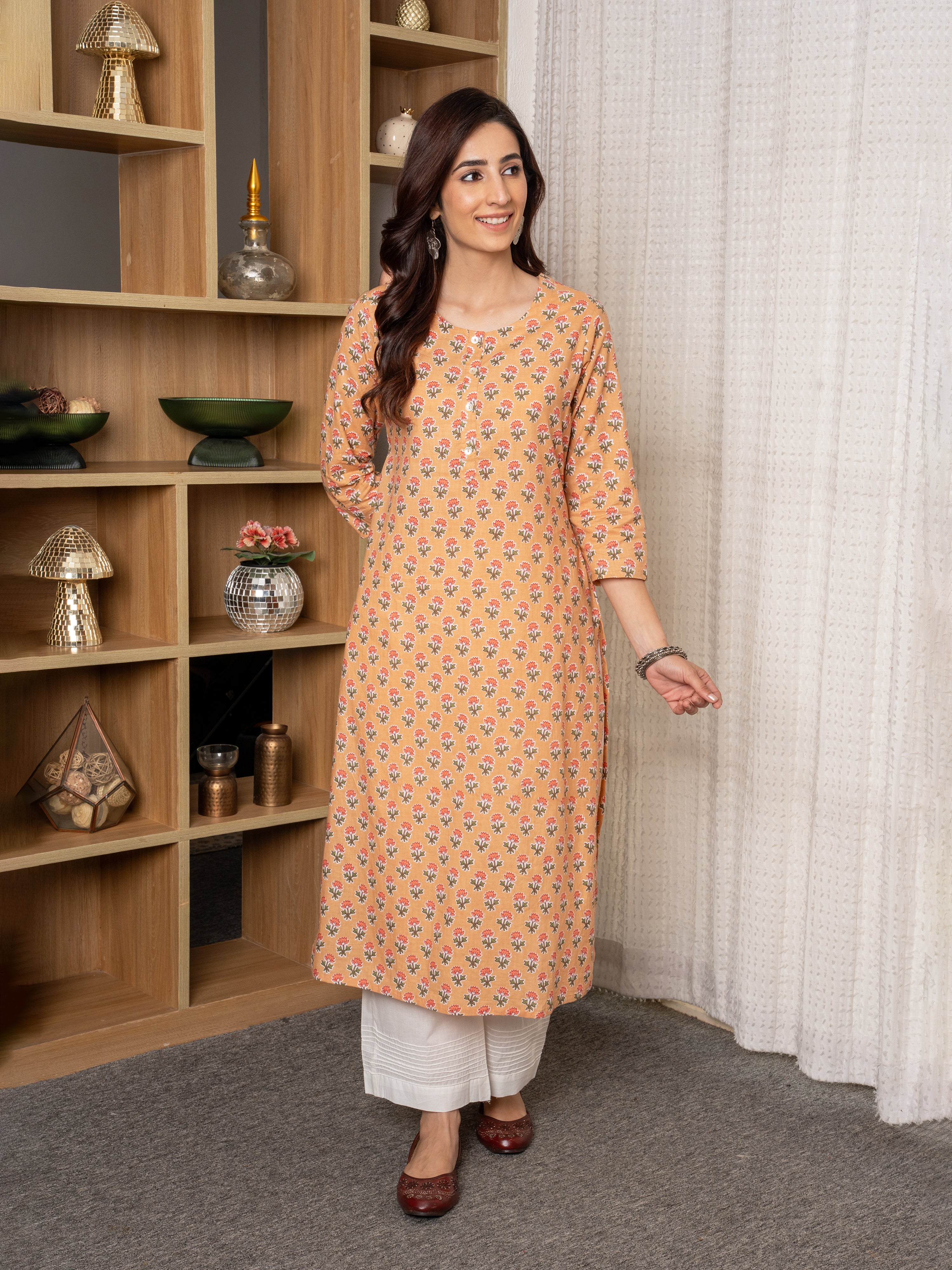 Light Orange Cotton Round Neck Booti Print Kurta For Women's