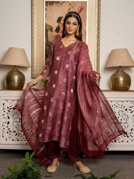 Wine Rose Tussar Silk Handblock Print V- Neck Complete Suit Set For Women's