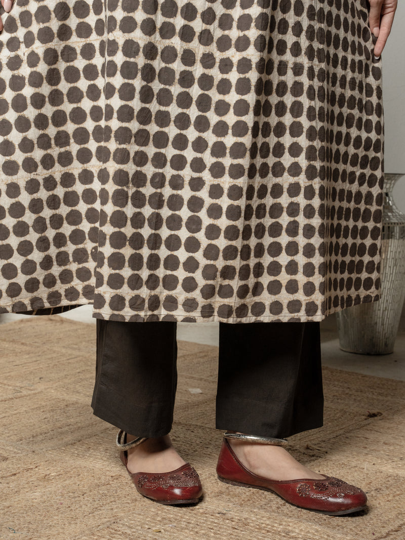 Dark Grey Cotton Shirt Collar Daabu Hand Print Kurta For Women's