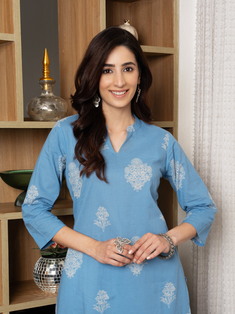Blue Cotton Collar With V-Neck Booti Print Kurta For Women's