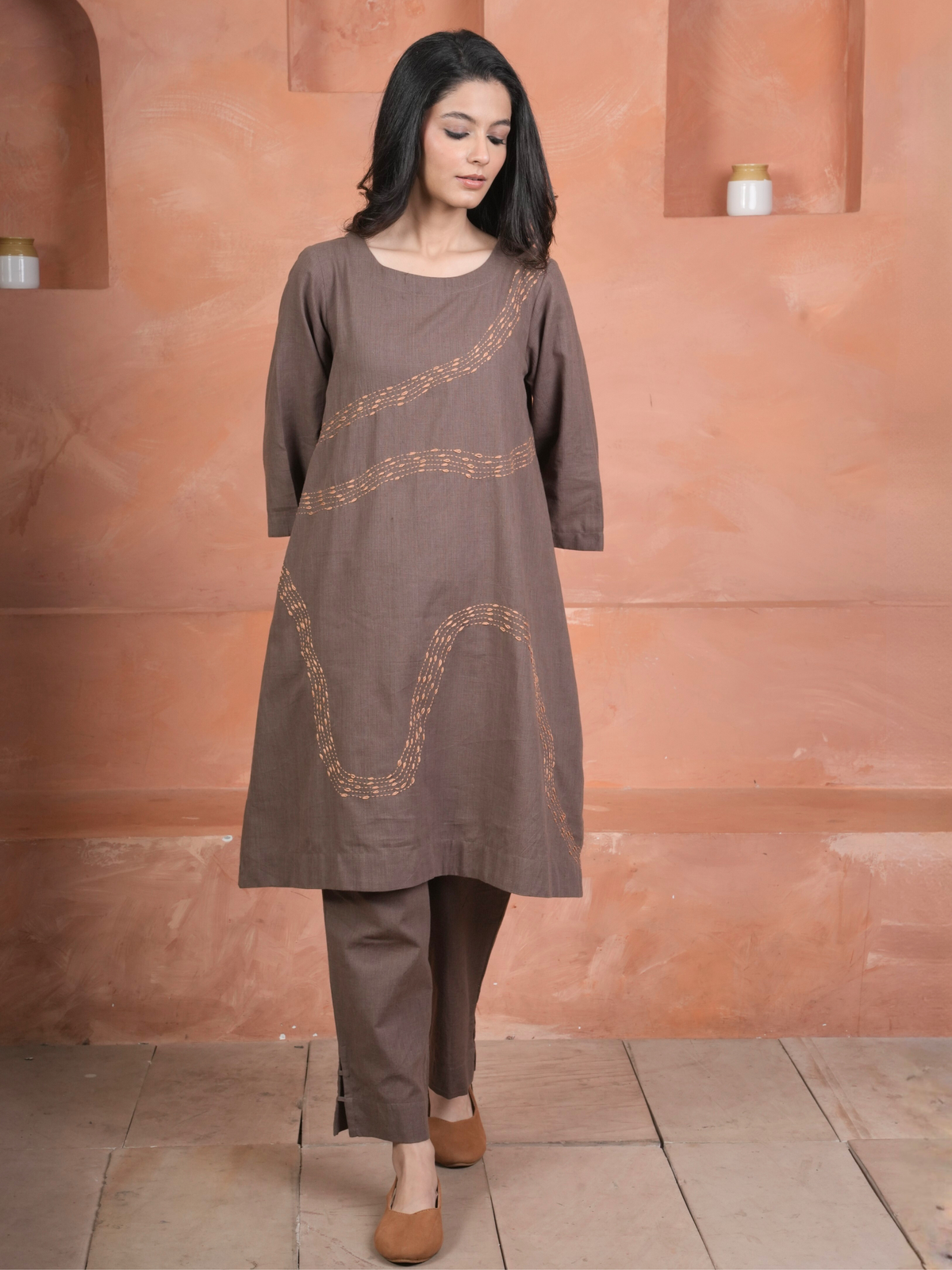 Brown Cotton Handloom Round Neck Kurta Pant Set For Women's