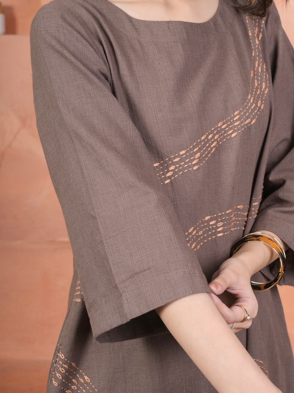 Brown Cotton Handloom Round Neck Kurta Pant Set For Women's