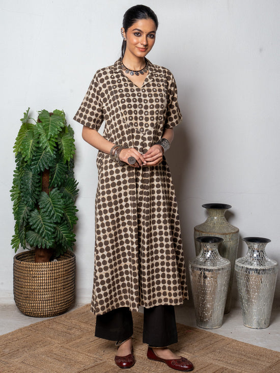 Dark Grey Cotton Shirt Collar Daabu Hand Print Kurta For Women's