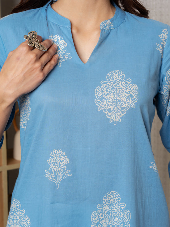 Blue Cotton Collar With V-Neck Booti Print Kurta For Women's