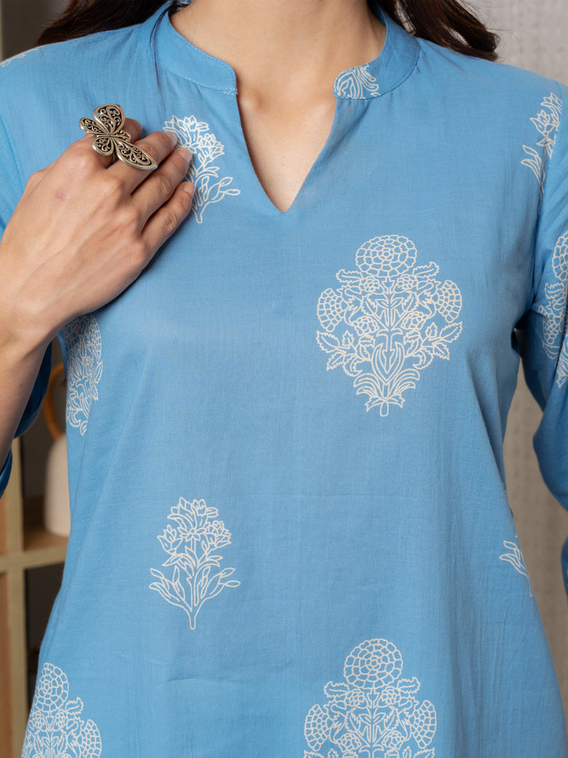 Blue Cotton Collar With V-Neck Booti Print Kurta For Women's