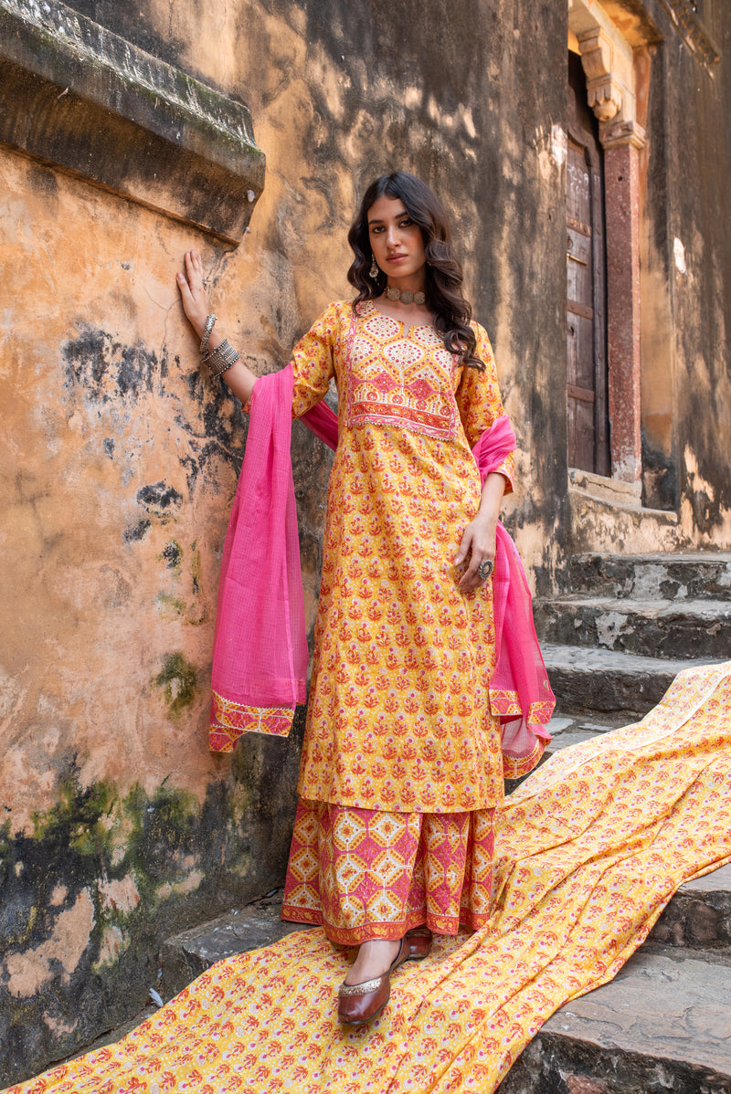 Yellow Cotton Printed Complete Suit Set For Women's