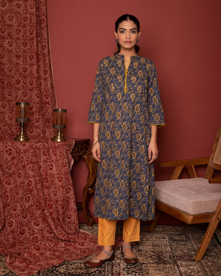 MEDHA KURTA