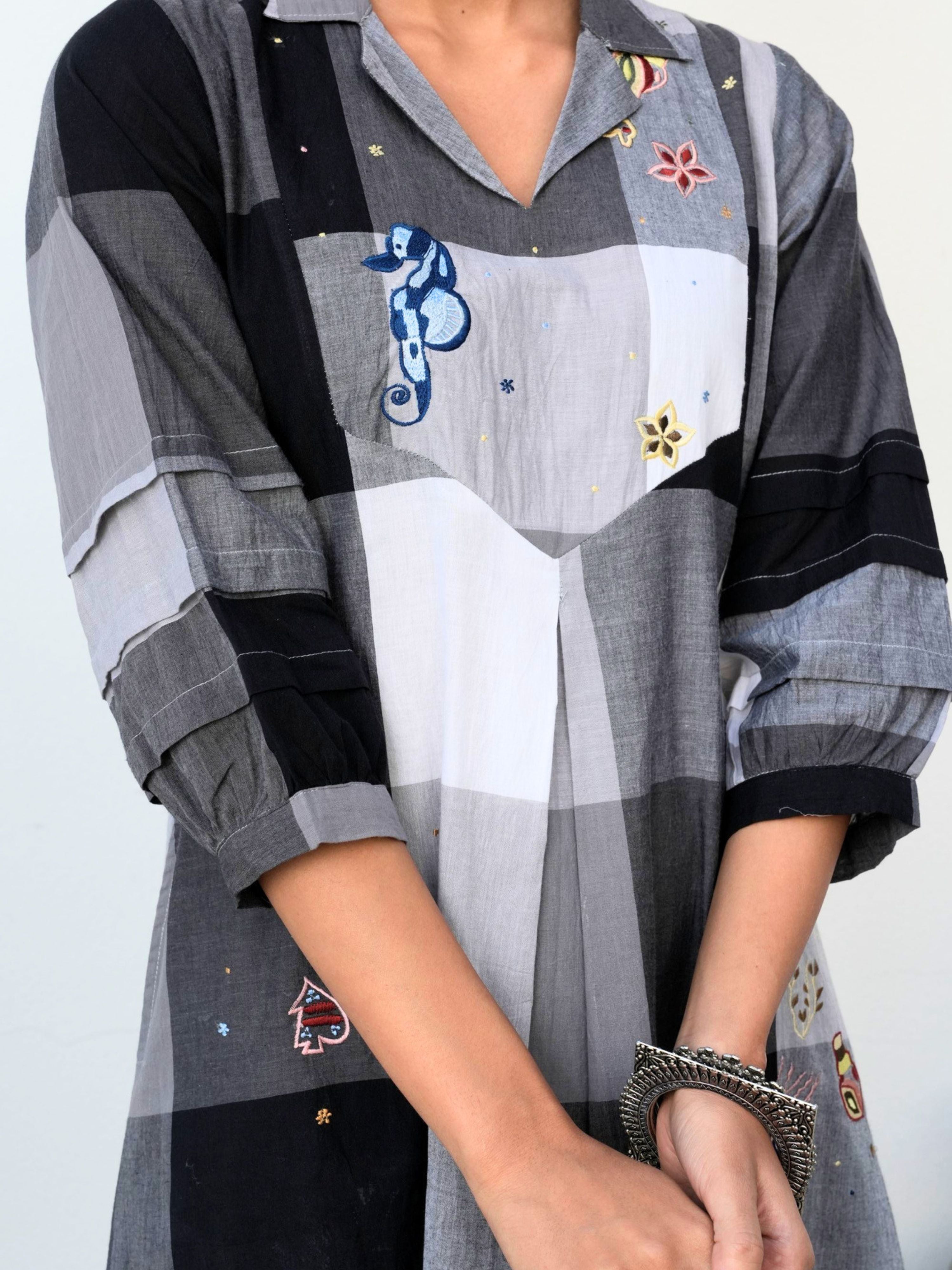 Grey And Black White Kurta Pant