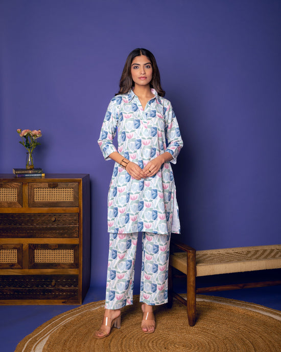 TURVI KURTA PANT SET