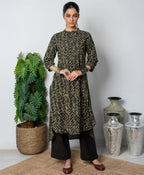 Dark Gray Cotton Collar Neck Daabu Hand Print Kurta For Women's
